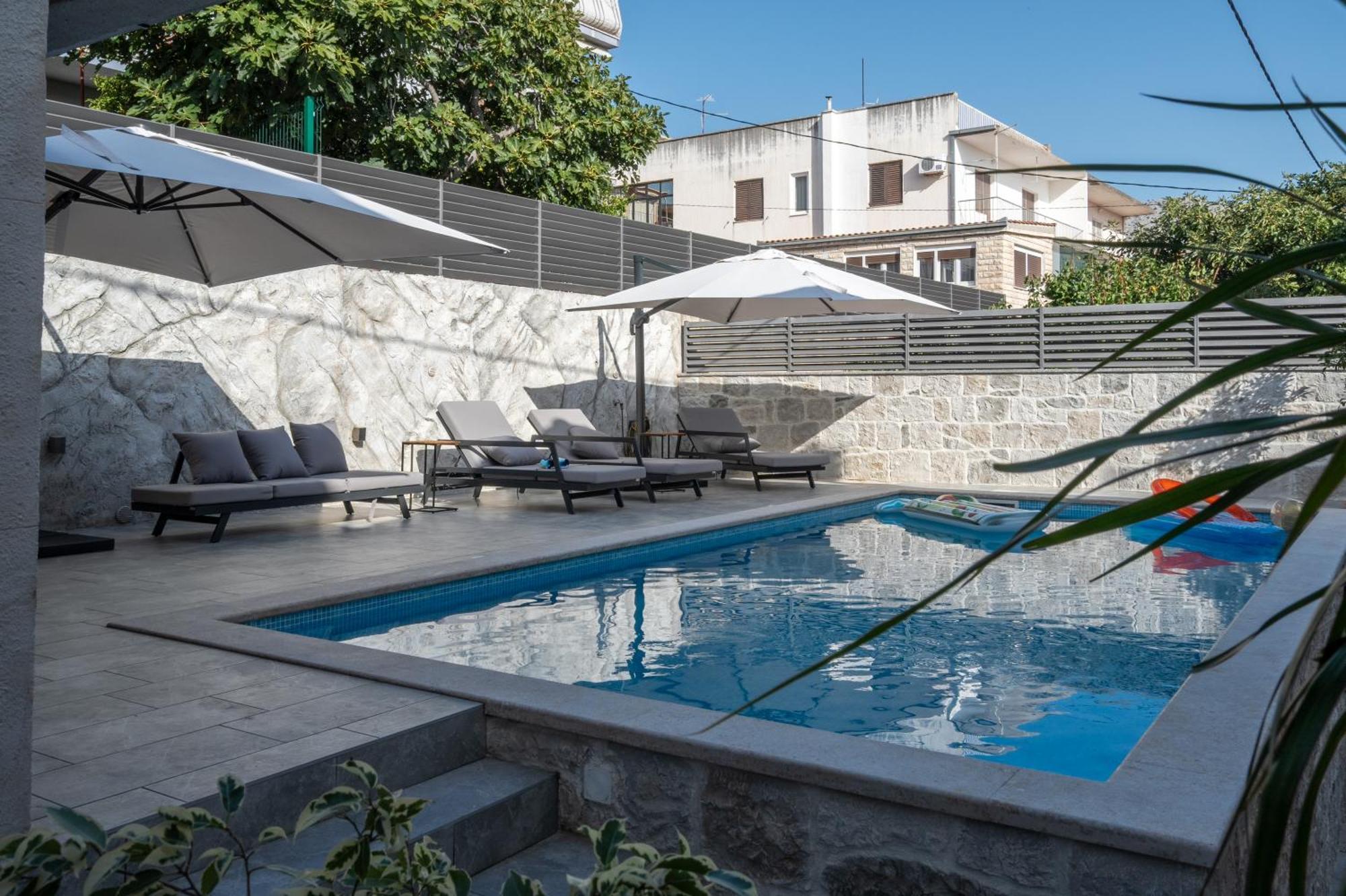 Adam Apartments Stobreč Buitenkant foto